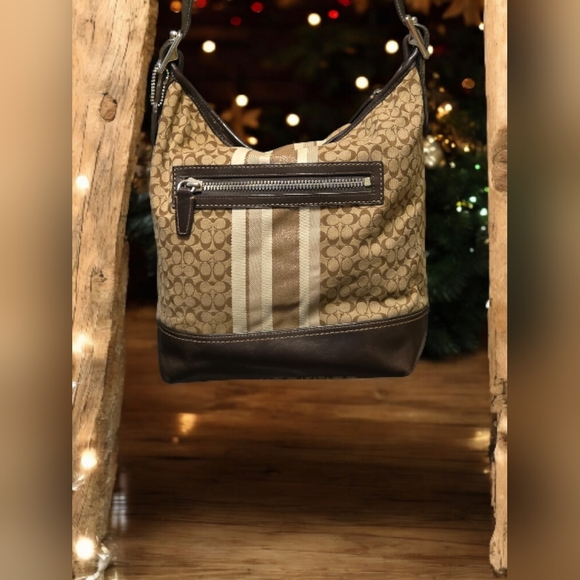 Coach Legacy 19918 Vintage Signature Shoulder Bag - Tan/Brown Jacquard & Leather - Picture 2 of 16